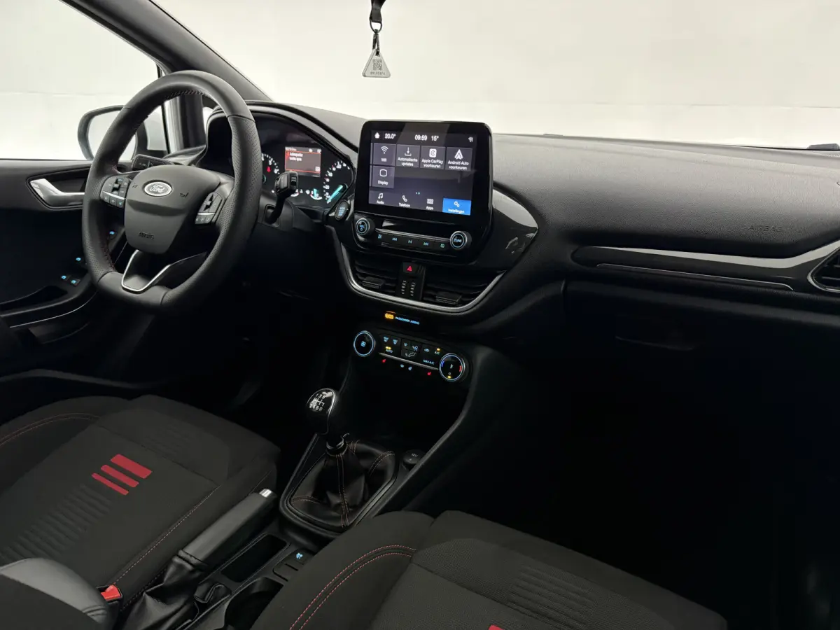 1.0 EcoBoost Hybrid ST-Line | Cruise | Carplay | Clima | Stoel/Stuurverw. | Parkeersens. | NAP