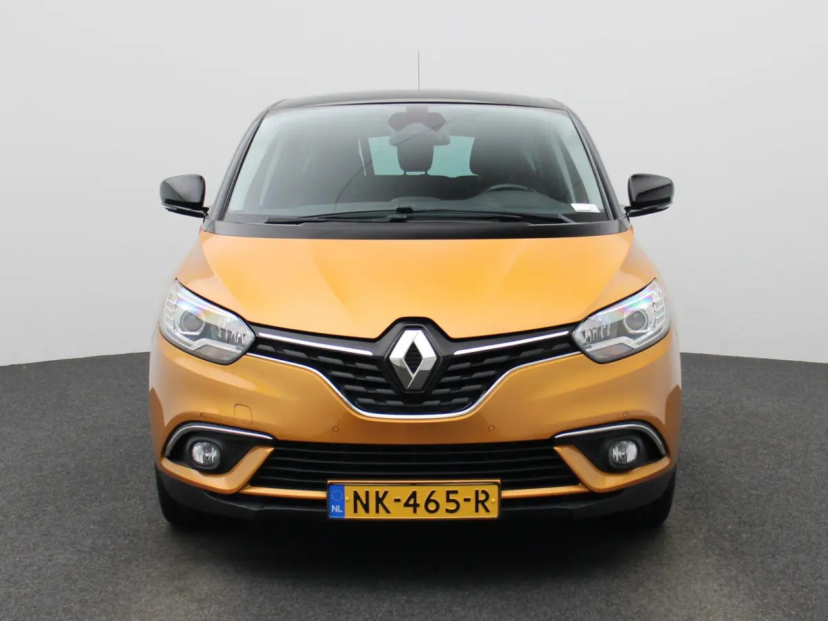1.2 TCe Intens | Airconditioning | Cruise Control | Lederen Bekleding | Achteruitrijcamera | Trekhaak |