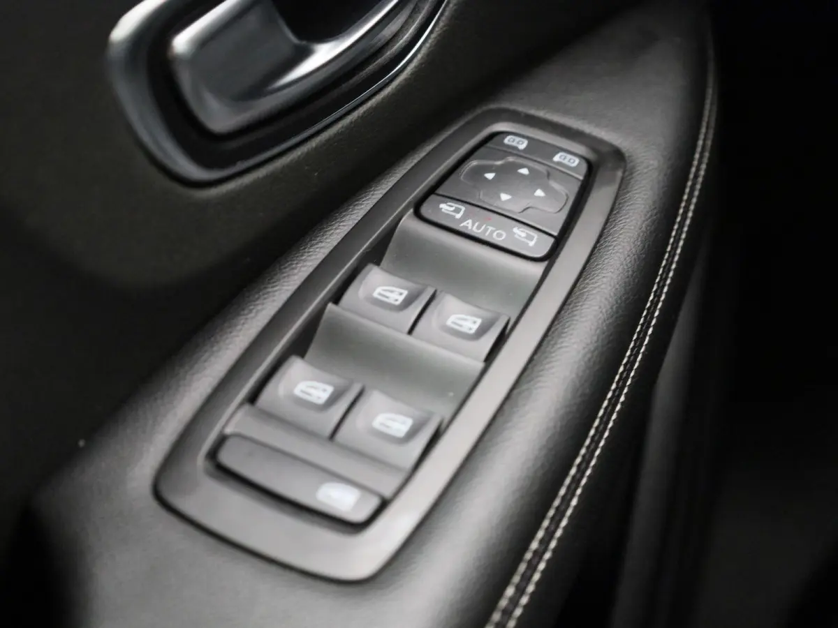 1.2 TCe Intens | Airconditioning | Cruise Control | Lederen Bekleding | Achteruitrijcamera | Trekhaak |