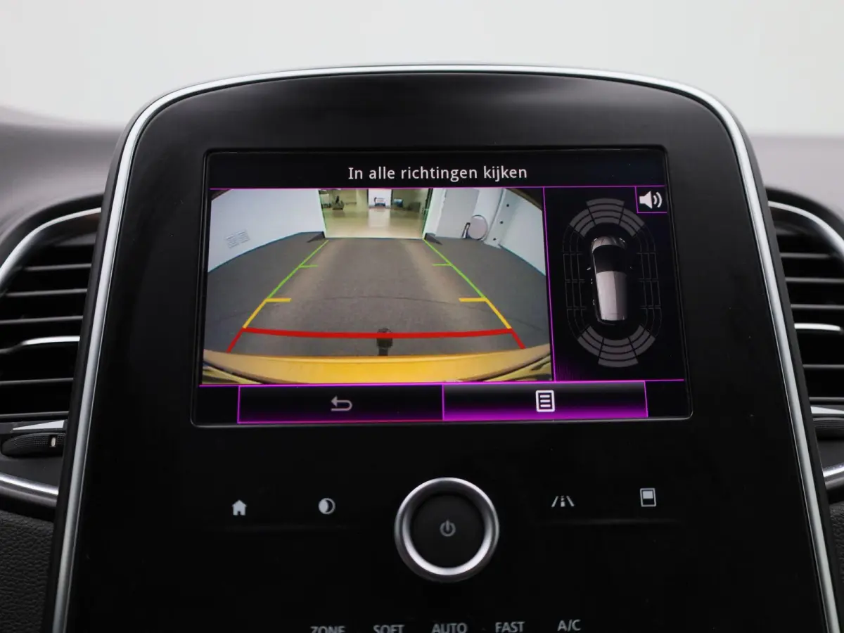 1.2 TCe Intens | Airconditioning | Cruise Control | Lederen Bekleding | Achteruitrijcamera | Trekhaak |