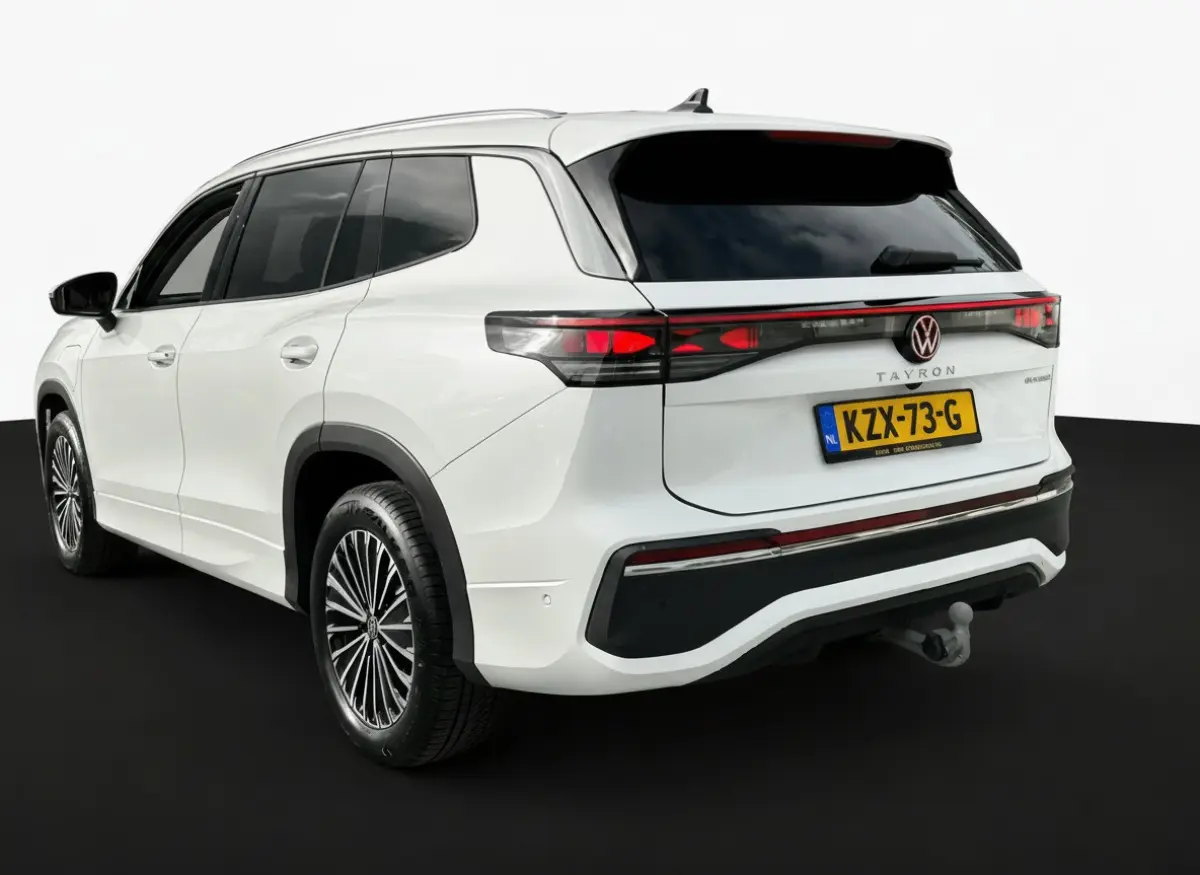 1.5 TSI eHybrid 204PK DSG HYBRID ELEGANCE 360°CAMERA/TREKHAAK/IQ.LIGHT/KEYLESS FABRIEKSGARANTIE
