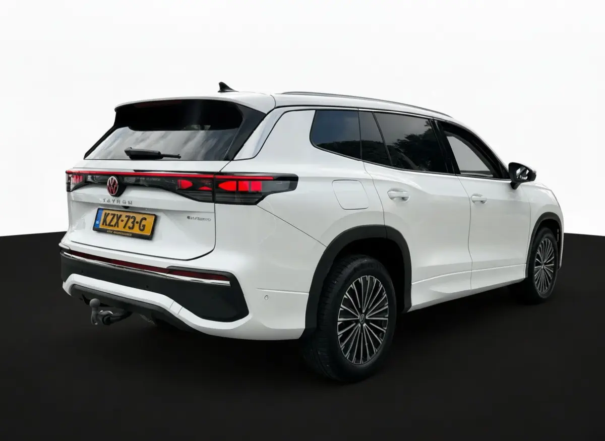 1.5 TSI eHybrid 204PK DSG HYBRID ELEGANCE 360°CAMERA/TREKHAAK/IQ.LIGHT/KEYLESS FABRIEKSGARANTIE
