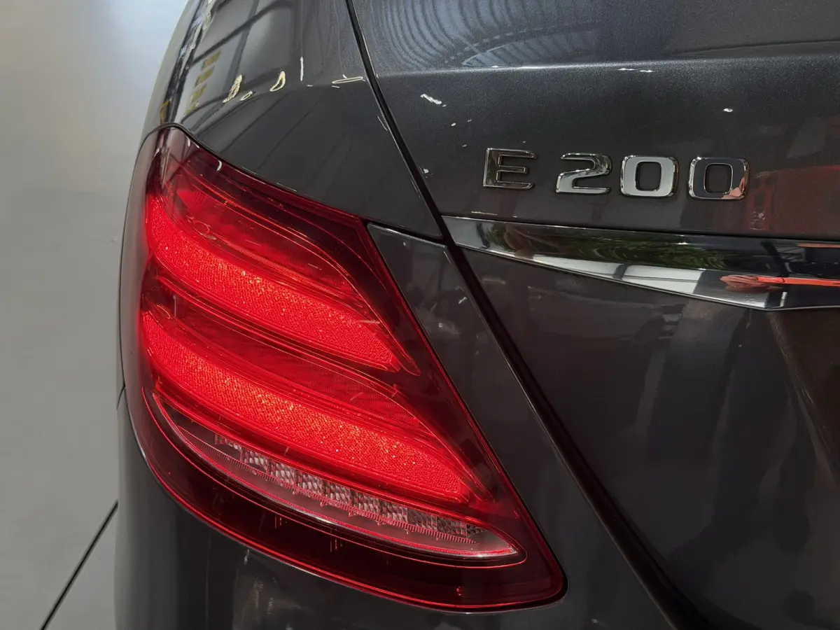 200 AMG 19"|Automaat|Garantie||Dealerond|Camera|LED|Ambient|Leder|Rijklaar