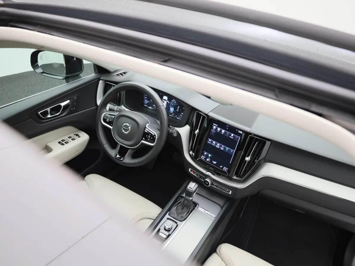 2.0 T5 AWD Inscription | Automaat | Apple Carplay / Android Auto | Stoelverwaming | Stoelventilatie | Achteruitrijcamera |