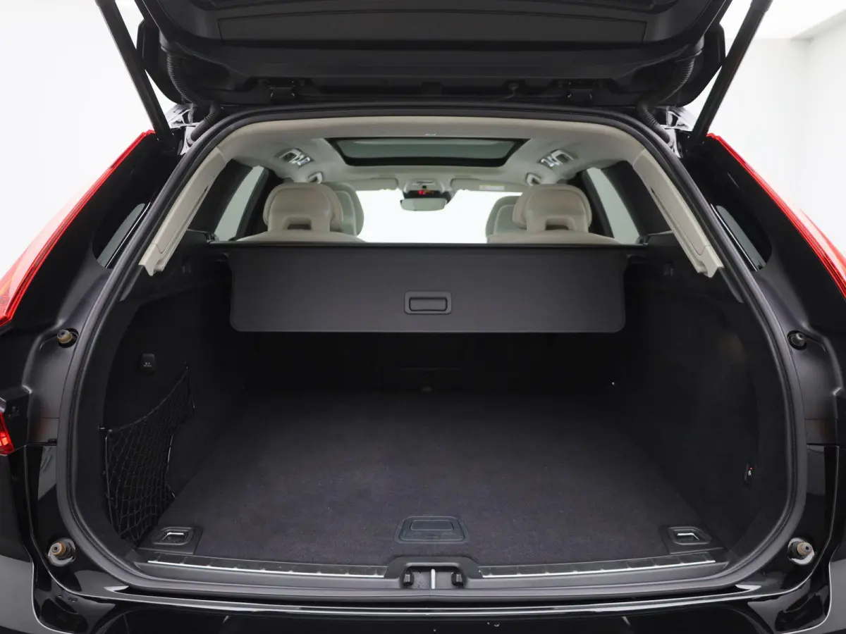 2.0 T5 AWD Inscription | Automaat | Apple Carplay / Android Auto | Stoelverwaming | Stoelventilatie | Achteruitrijcamera |
