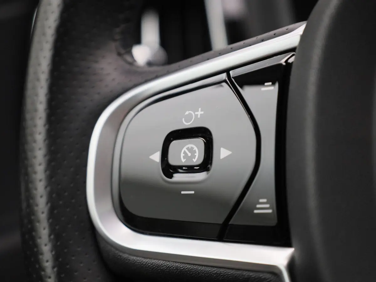 2.0 T5 AWD Inscription | Automaat | Apple Carplay / Android Auto | Stoelverwaming | Stoelventilatie | Achteruitrijcamera |