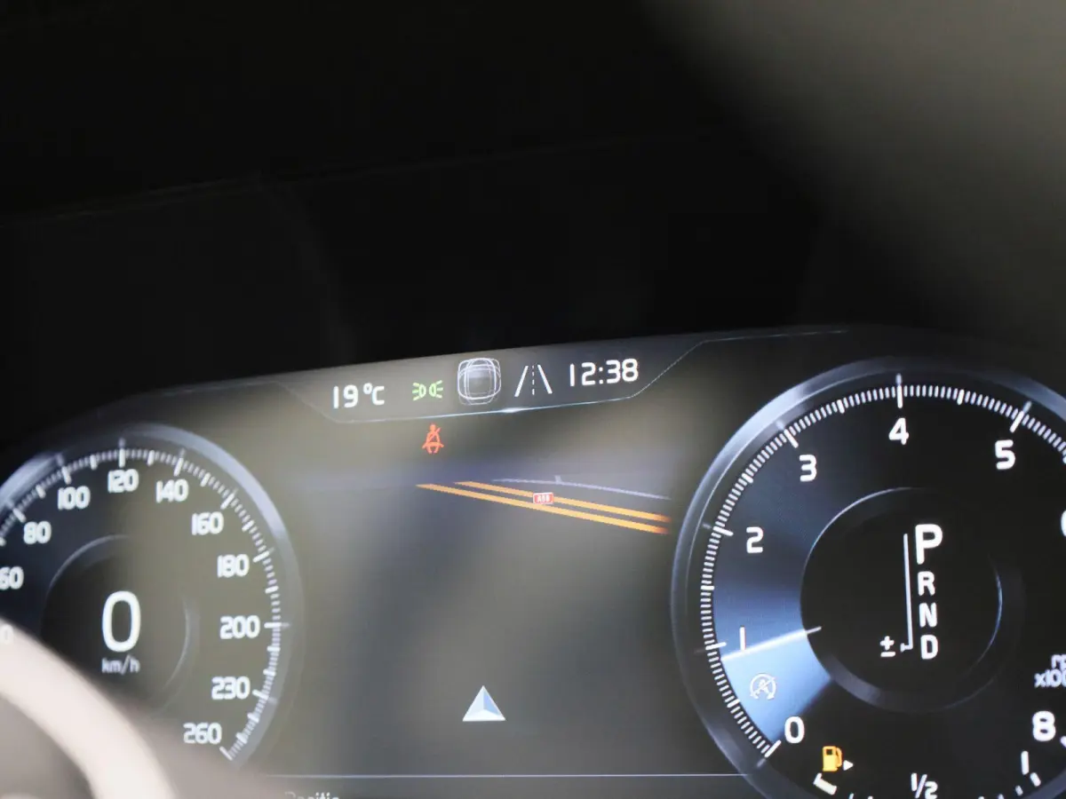 2.0 T5 AWD Inscription | Automaat | Apple Carplay / Android Auto | Stoelverwaming | Stoelventilatie | Achteruitrijcamera |