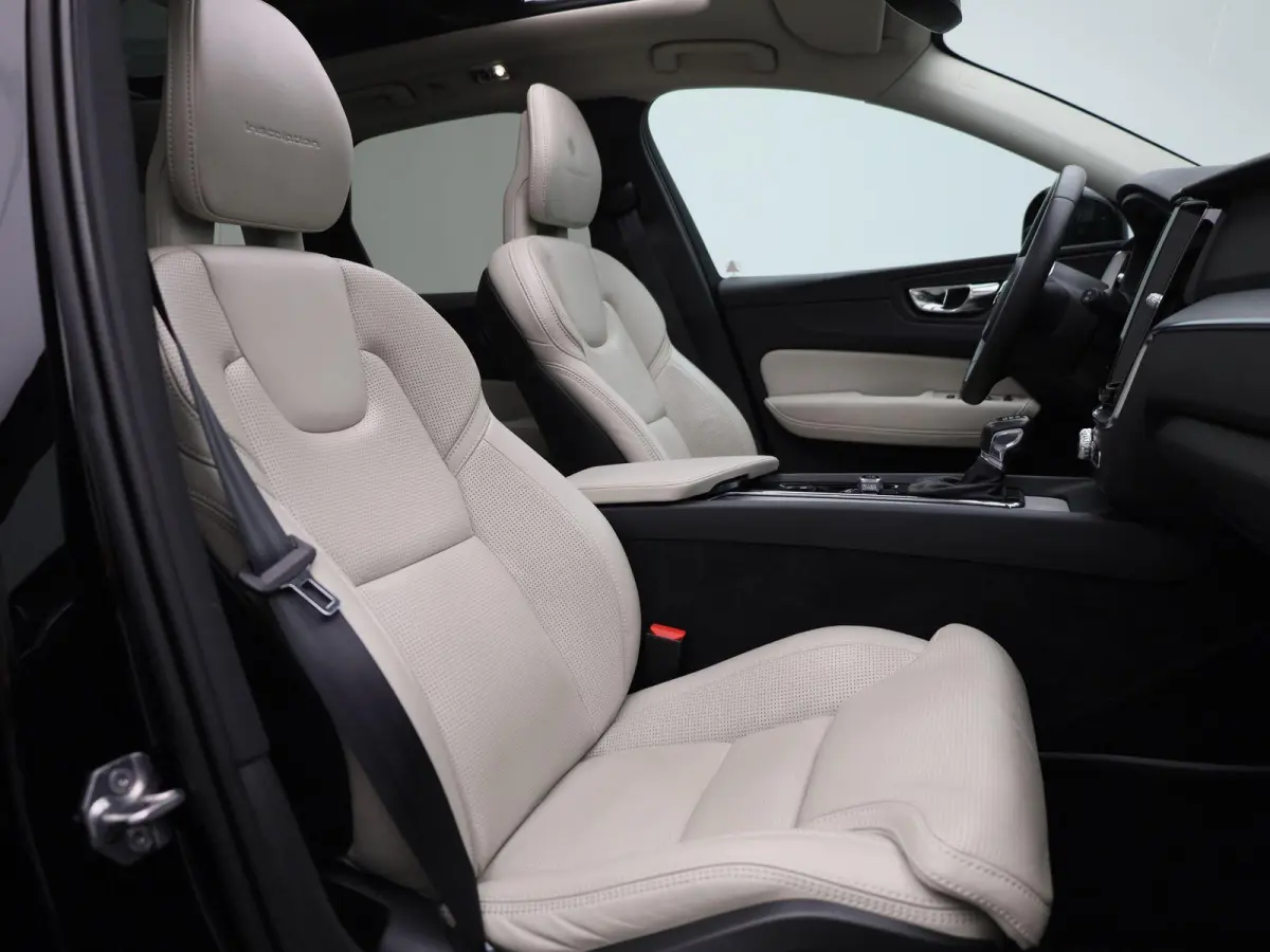 2.0 T5 AWD Inscription | Automaat | Apple Carplay / Android Auto | Stoelverwaming | Stoelventilatie | Achteruitrijcamera |