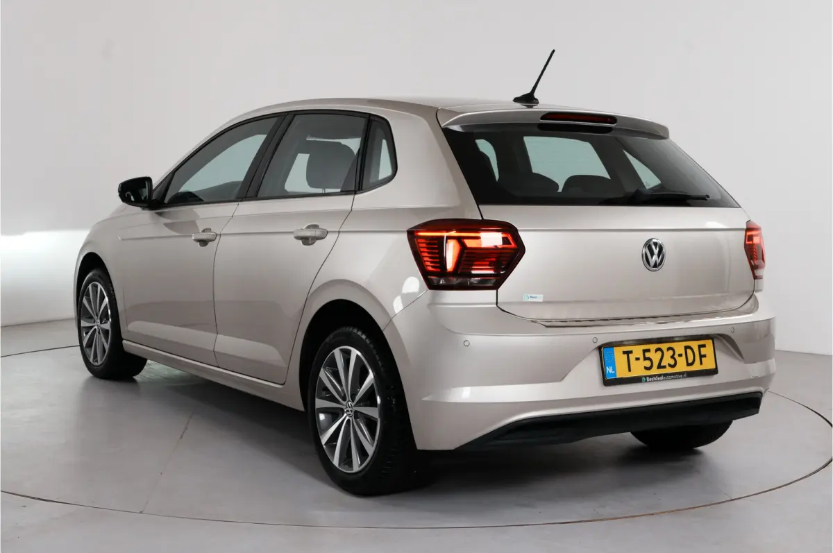 1.0 TSI | Stl. verw. | Navi | Cruise | PDC | Apple/Android |