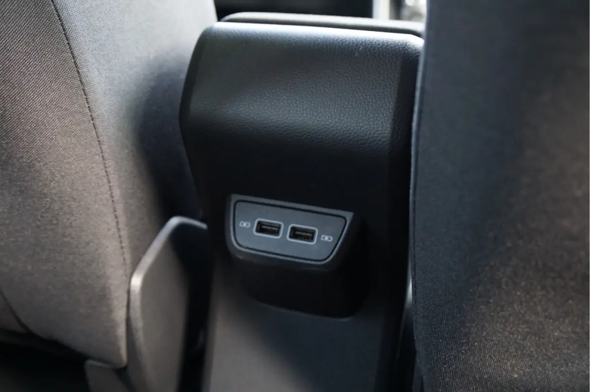 1.0 TSI | Stl. verw. | Navi | Cruise | PDC | Apple/Android |