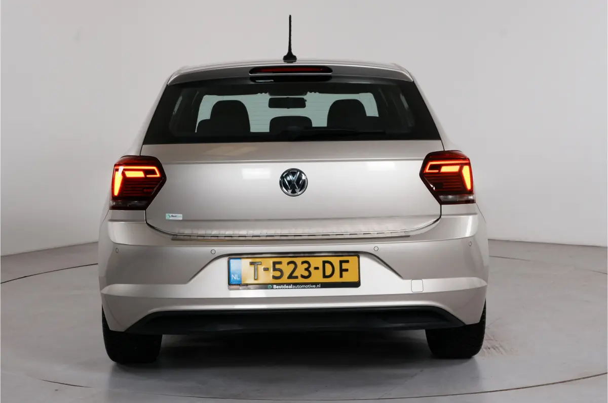 1.0 TSI | Stl. verw. | Navi | Cruise | PDC | Apple/Android |