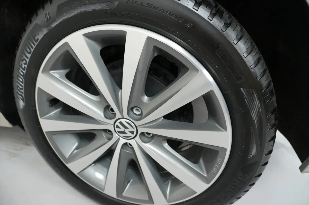 1.0 TSI | Stl. verw. | Navi | Cruise | PDC | Apple/Android |