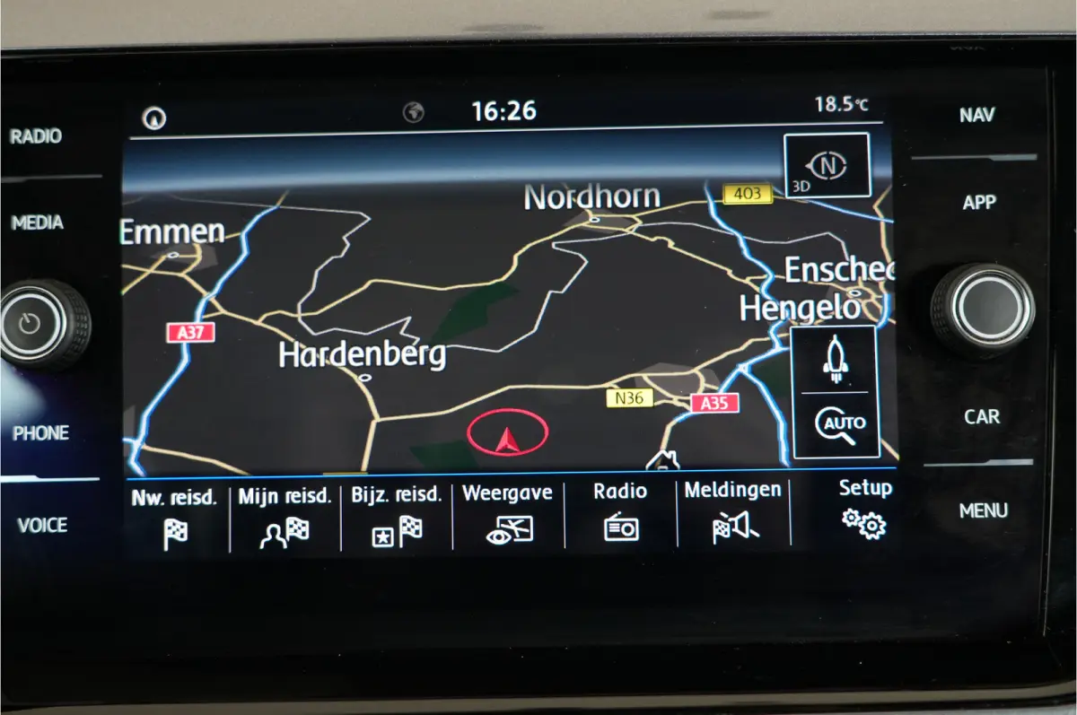 1.0 TSI | Stl. verw. | Navi | Cruise | PDC | Apple/Android |