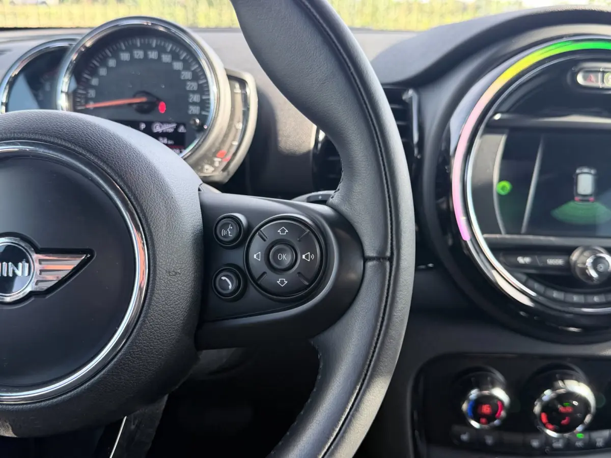 1.5 One Pepper Serious Business | PDC | Bluetooth | Navi |