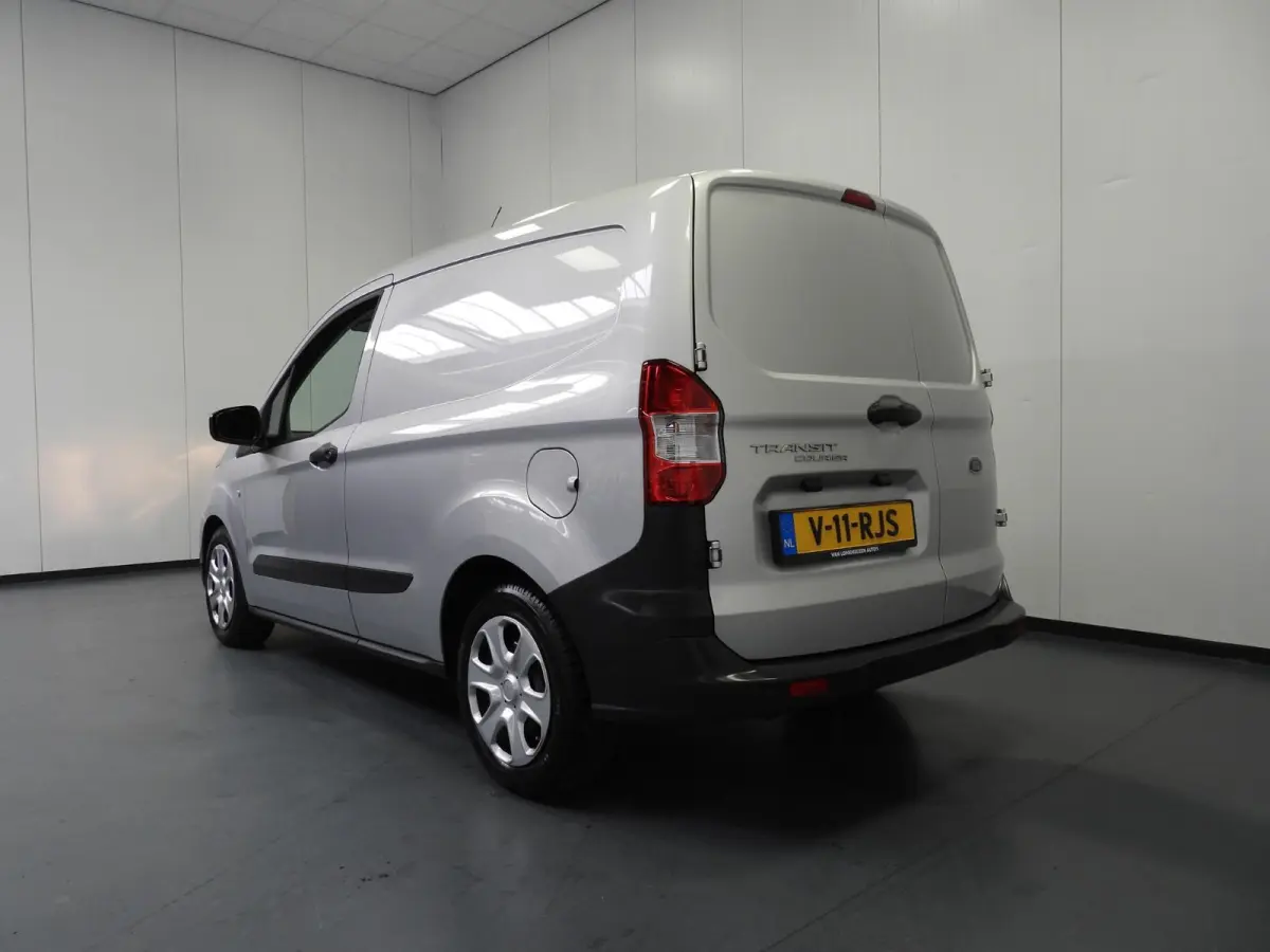 1.0 Trend EcoBoost NAVI/AIRCO/CRUISE/PDC/SCHUIFDEUR!