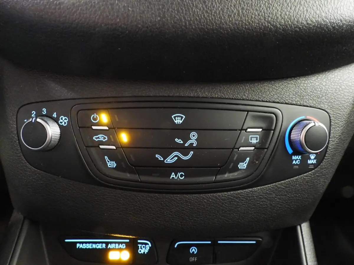 1.0 Trend EcoBoost NAVI/AIRCO/CRUISE/PDC/SCHUIFDEUR!