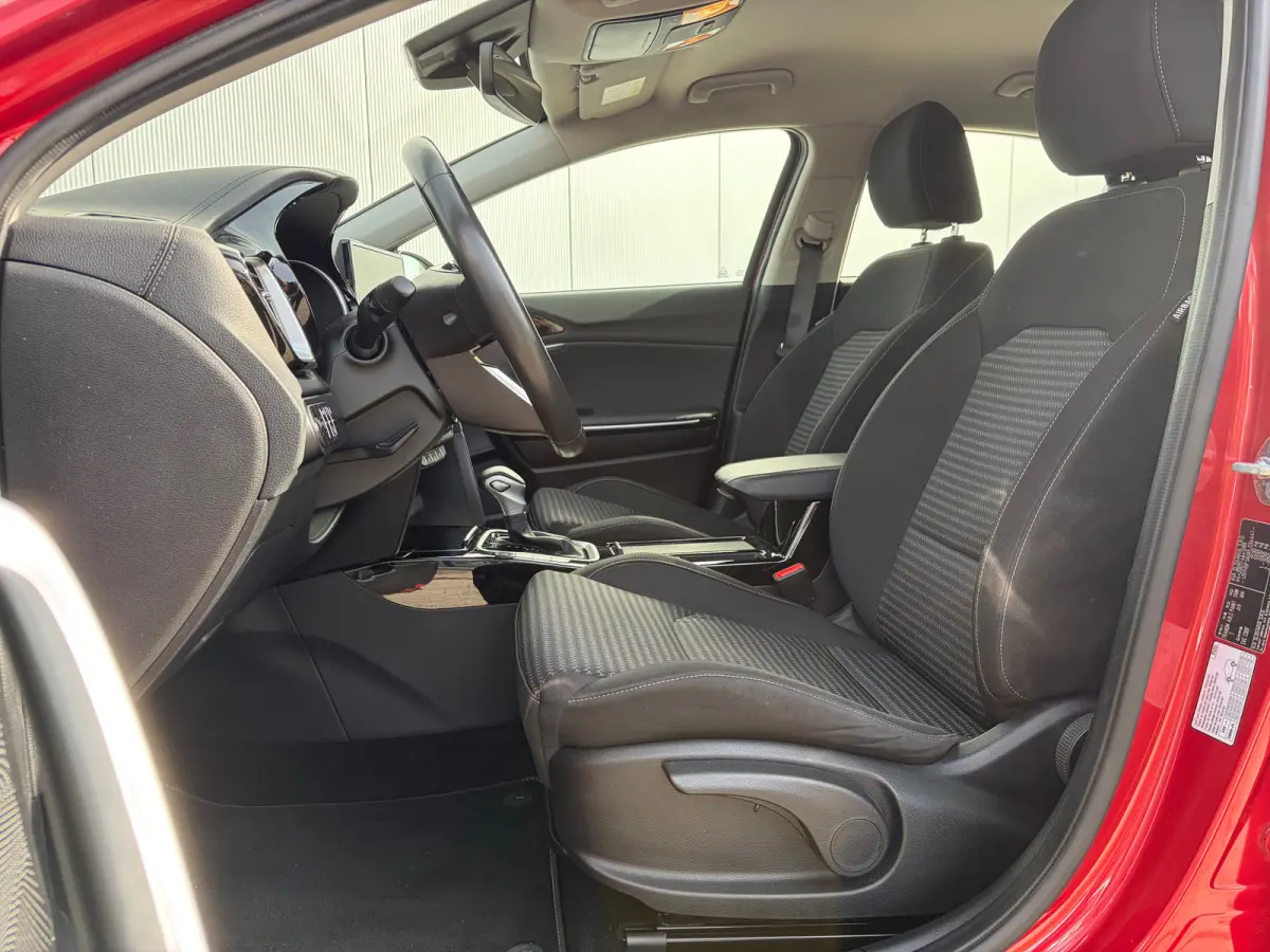 1.6 GDi PHEV DynamicLine | Trekhaak 1300kg geremd | Apple carplay | Android Auto | Stoelverwarming voor | Stuurverwarming | Climate Control | Adaptive Cruise Control |