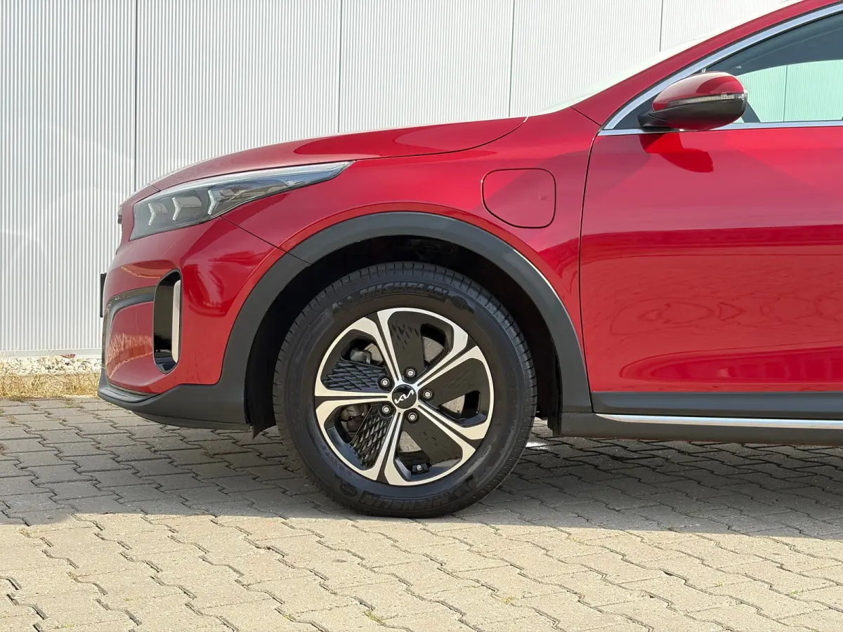 1.6 GDi PHEV DynamicLine | Trekhaak 1300kg geremd | Apple carplay | Android Auto | Stoelverwarming voor | Stuurverwarming | Climate Control | Adaptive Cruise Control |