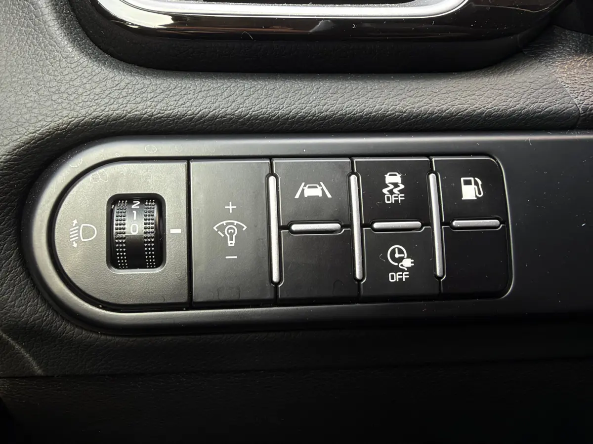 1.6 GDi PHEV DynamicLine | Trekhaak 1300kg geremd | Apple carplay | Android Auto | Stoelverwarming voor | Stuurverwarming | Climate Control | Adaptive Cruise Control |