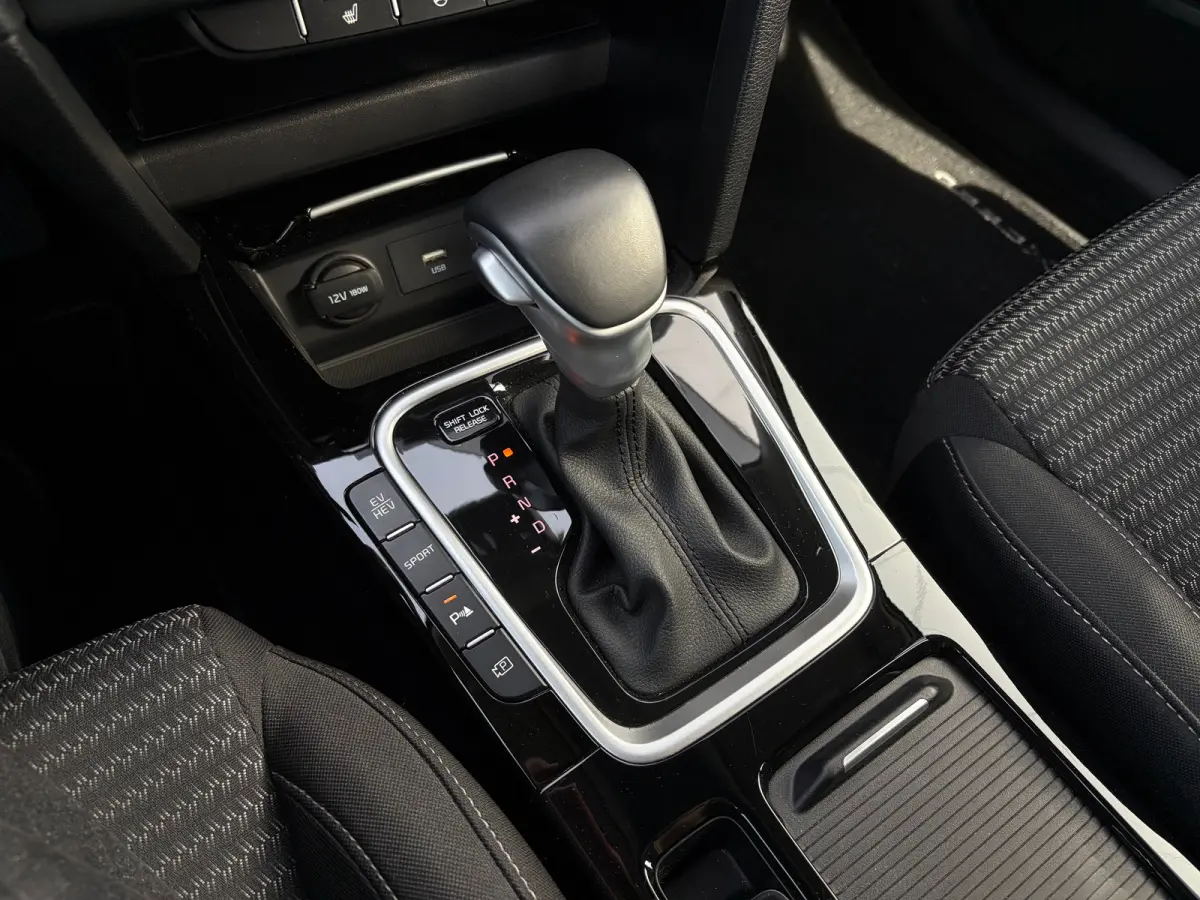 1.6 GDi PHEV DynamicLine | Trekhaak 1300kg geremd | Apple carplay | Android Auto | Stoelverwarming voor | Stuurverwarming | Climate Control | Adaptive Cruise Control |