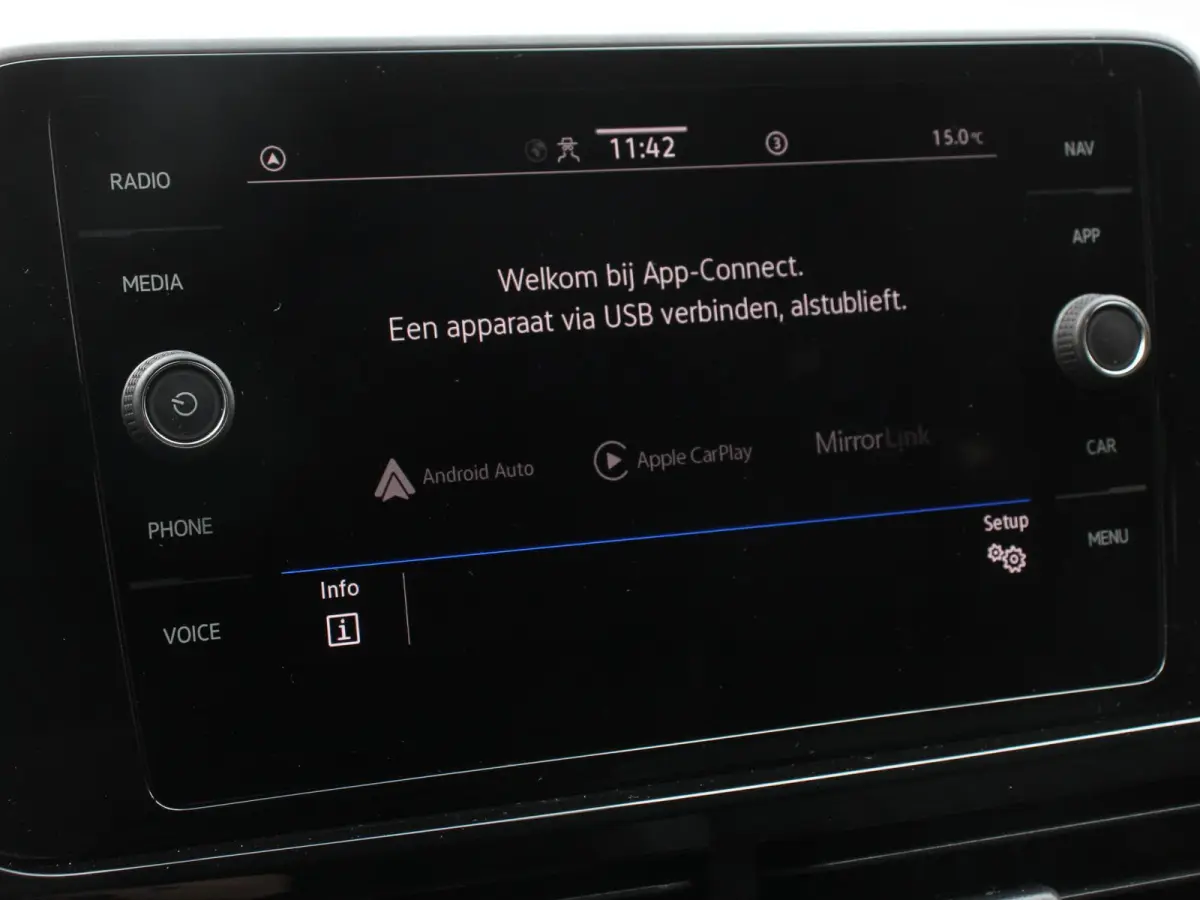 1.5 TSI Automaat R-Line Edition Digitale Cockpit Navigatie Appel Carplay/Android Auto Climate Control Extra getint Glas Stoelverwarming Dab Led Adaptive Cruise Control