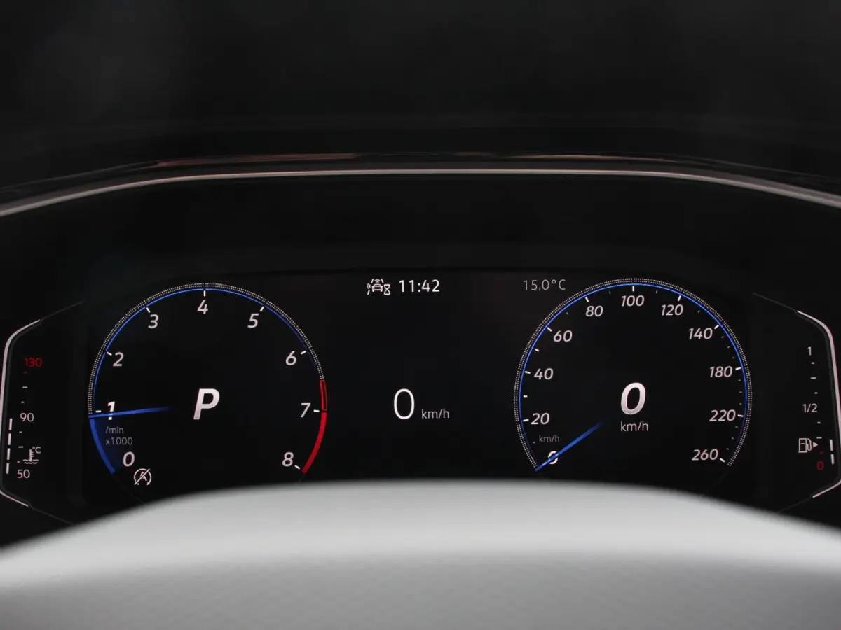 1.5 TSI Automaat R-Line Edition Digitale Cockpit Navigatie Appel Carplay/Android Auto Climate Control Extra getint Glas Stoelverwarming Dab Led Adaptive Cruise Control
