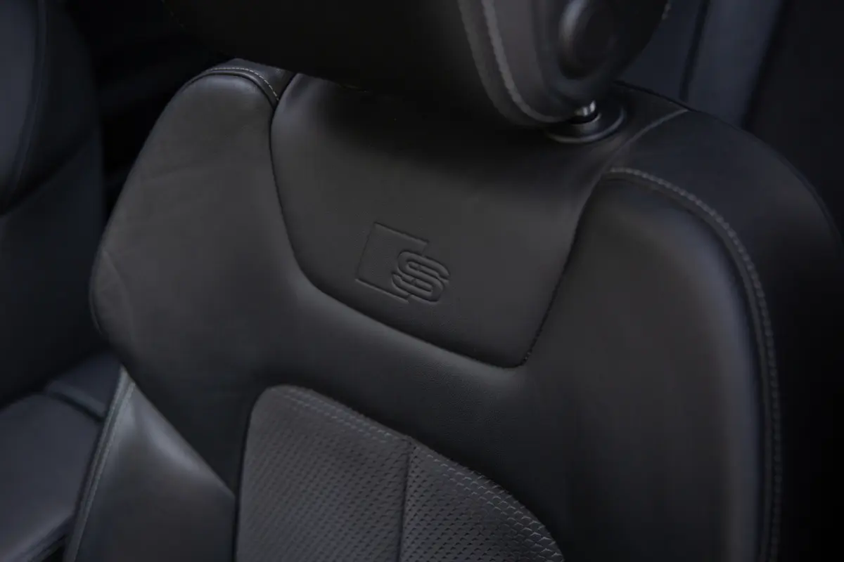 55 TFSI e quattro Competition , Pano, Trekhaak, Head-up Display, B&O, Matrix Led