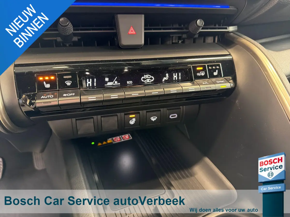 2.0 Plug-in Hybrid 220 Executive | Nieuw! | JBL Audio | Memory stoel | El.A.klep | Warmtepomp | 10 jaar Toyota garantie!