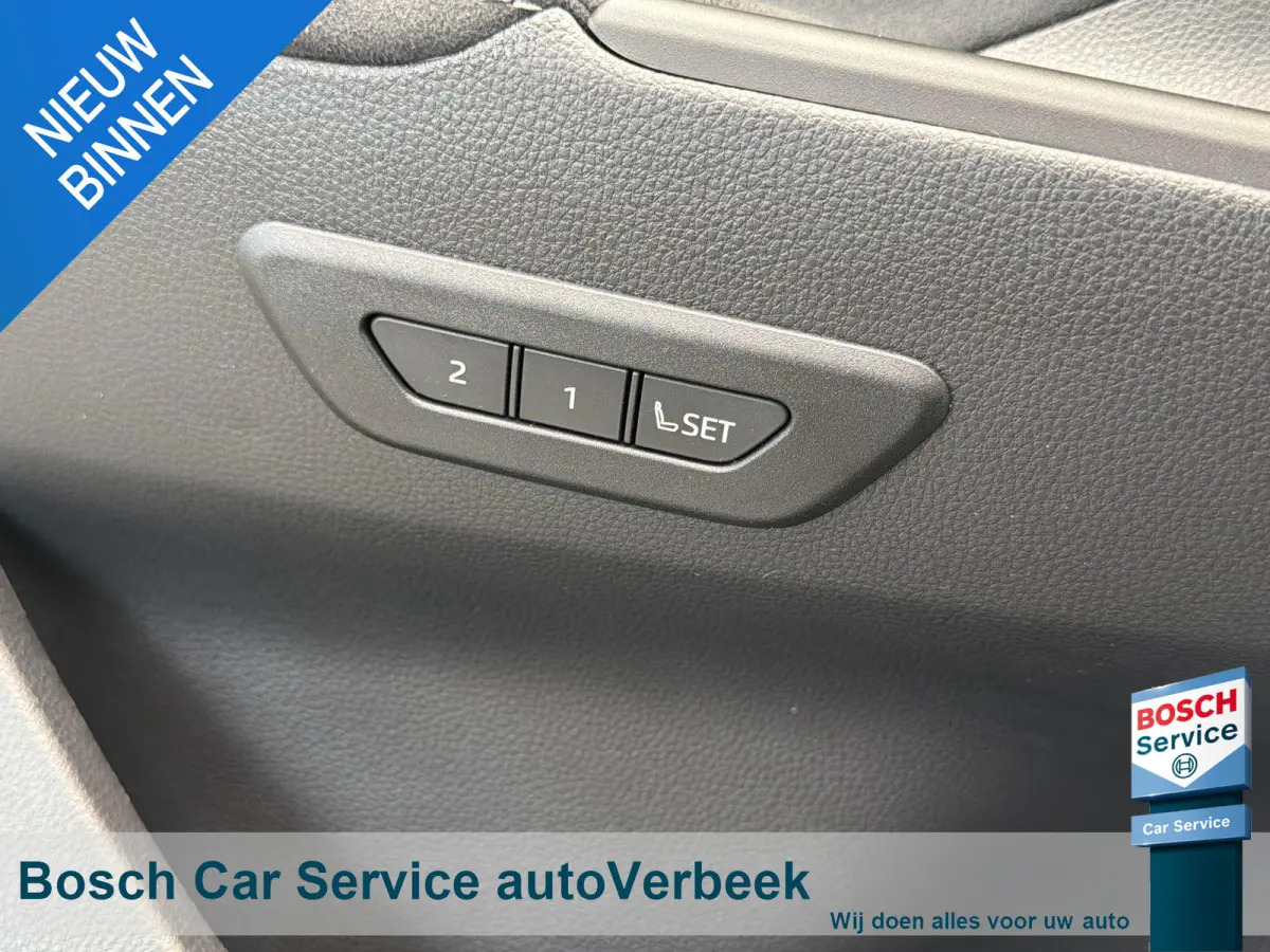 2.0 Plug-in Hybrid 220 Executive | Nieuw! | JBL Audio | Memory stoel | El.A.klep | Warmtepomp | 10 jaar Toyota garantie!
