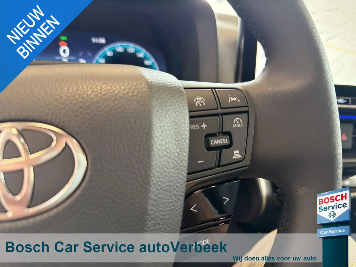 2.0 Plug-in Hybrid 220 Executive | Nieuw! | JBL Audio | Memory stoel | El.A.klep | Warmtepomp | 10 jaar Toyota garantie!