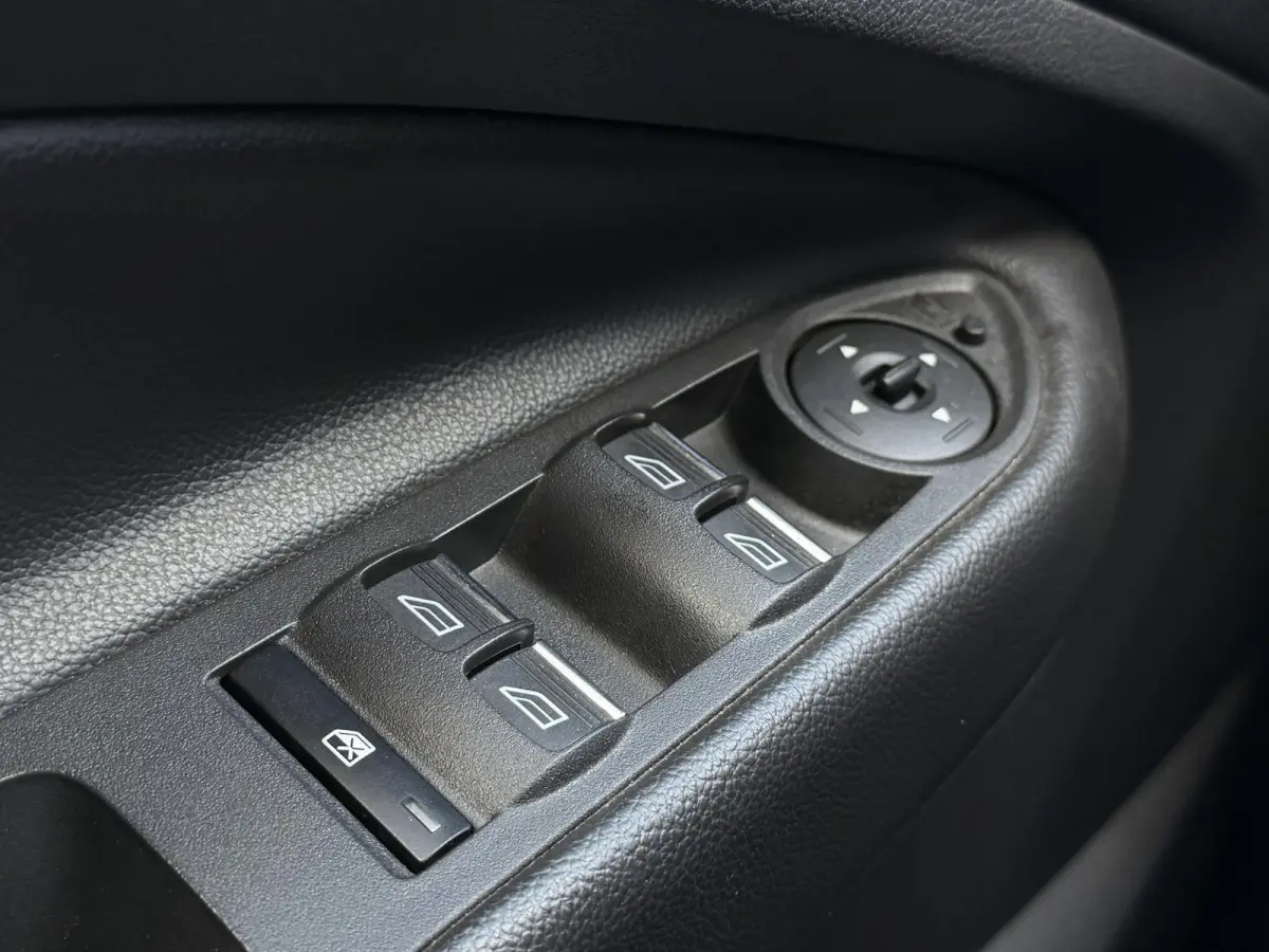1.5 EcoBoost Titanium 150PK | Volledige Onderhoudshistorie | Trekhaak | Navigatie | Stoelverwarming | Stuurverwarming | Voorruitverwarming | Climate Control | Parkeersensoren Voor en Achter 