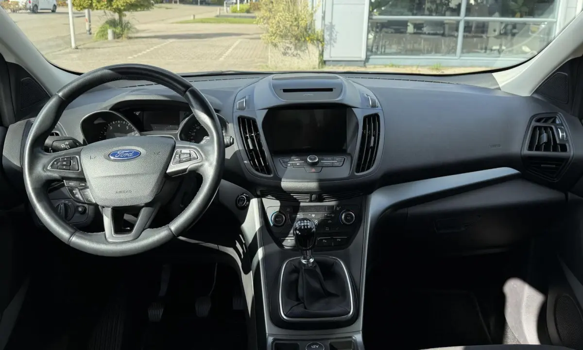 1.5 EcoBoost Titanium 150PK | Volledige Onderhoudshistorie | Trekhaak | Navigatie | Stoelverwarming | Stuurverwarming | Voorruitverwarming | Climate Control | Parkeersensoren Voor en Achter 