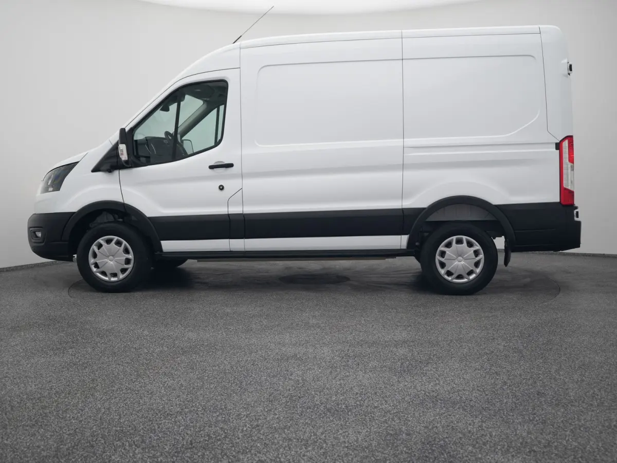 350 L2H2 Trend 68 kWh | CAMERA | CARPLAY | STOELVERWARMING