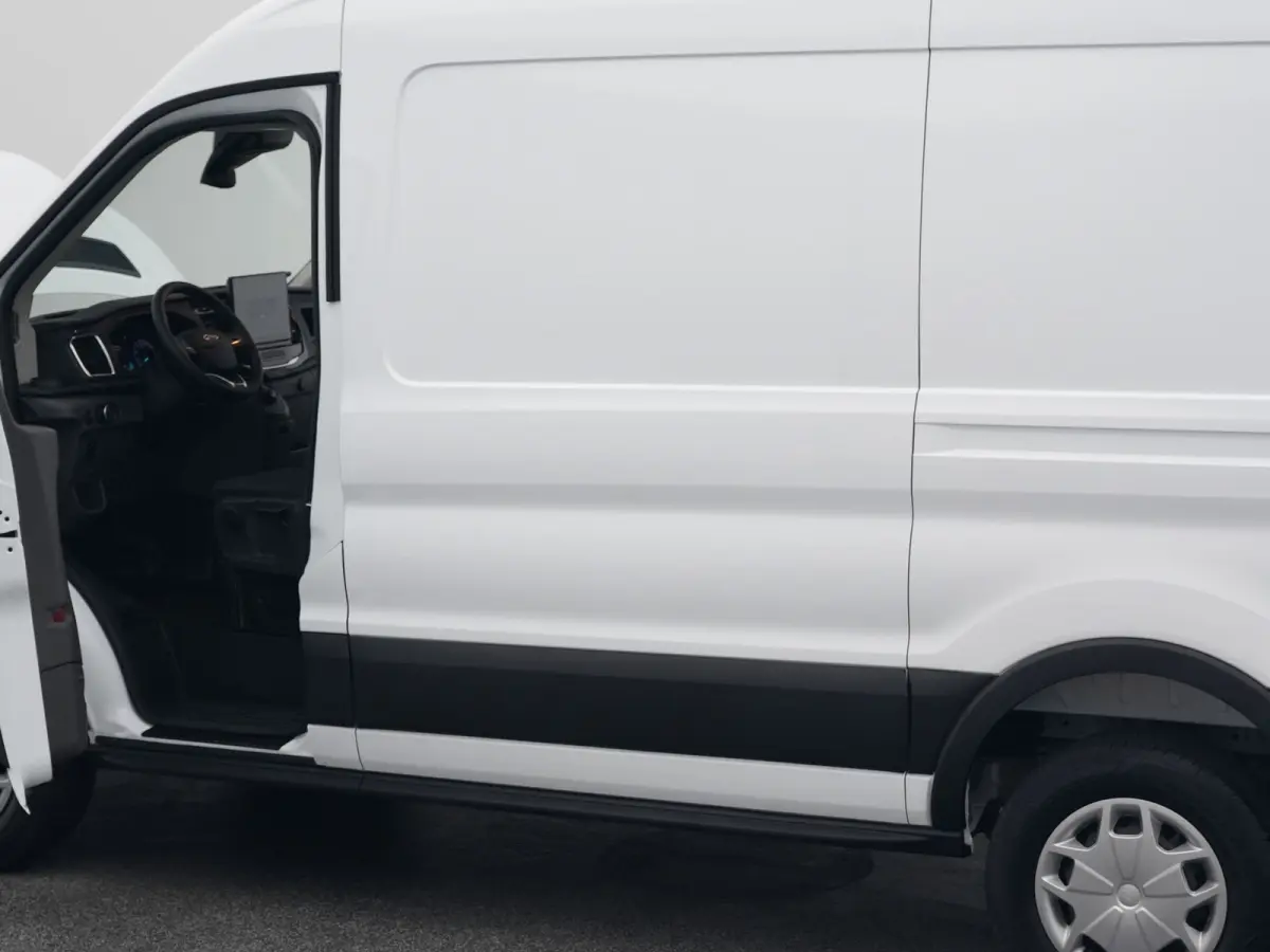 350 L2H2 Trend 68 kWh | CAMERA | CARPLAY | STOELVERWARMING