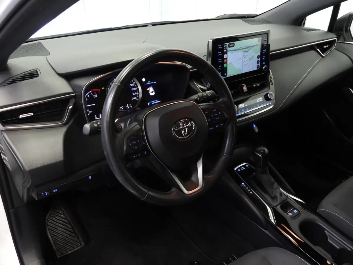 1.8 Hybrid Business NAVI-APP/TREKH./ADAPT.CRUISE/LED/16"LMV!