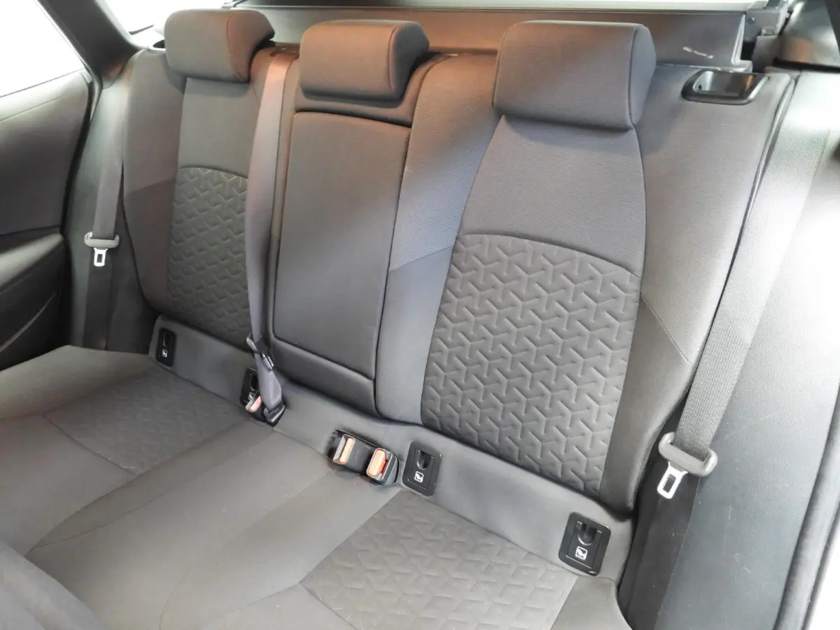 1.8 Hybrid Business NAVI-APP/TREKH./ADAPT.CRUISE/LED/16"LMV!