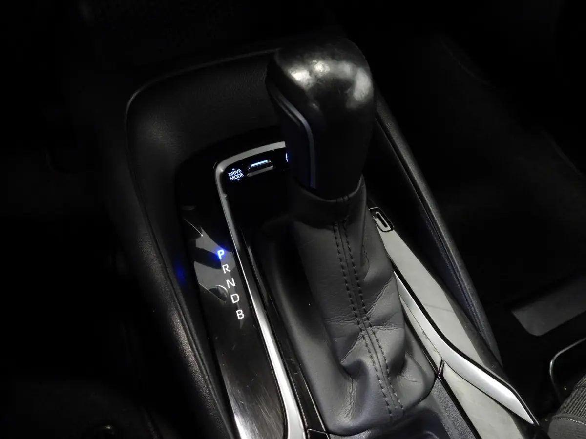 1.8 Hybrid Business NAVI-APP/TREKH./ADAPT.CRUISE/LED/16"LMV!