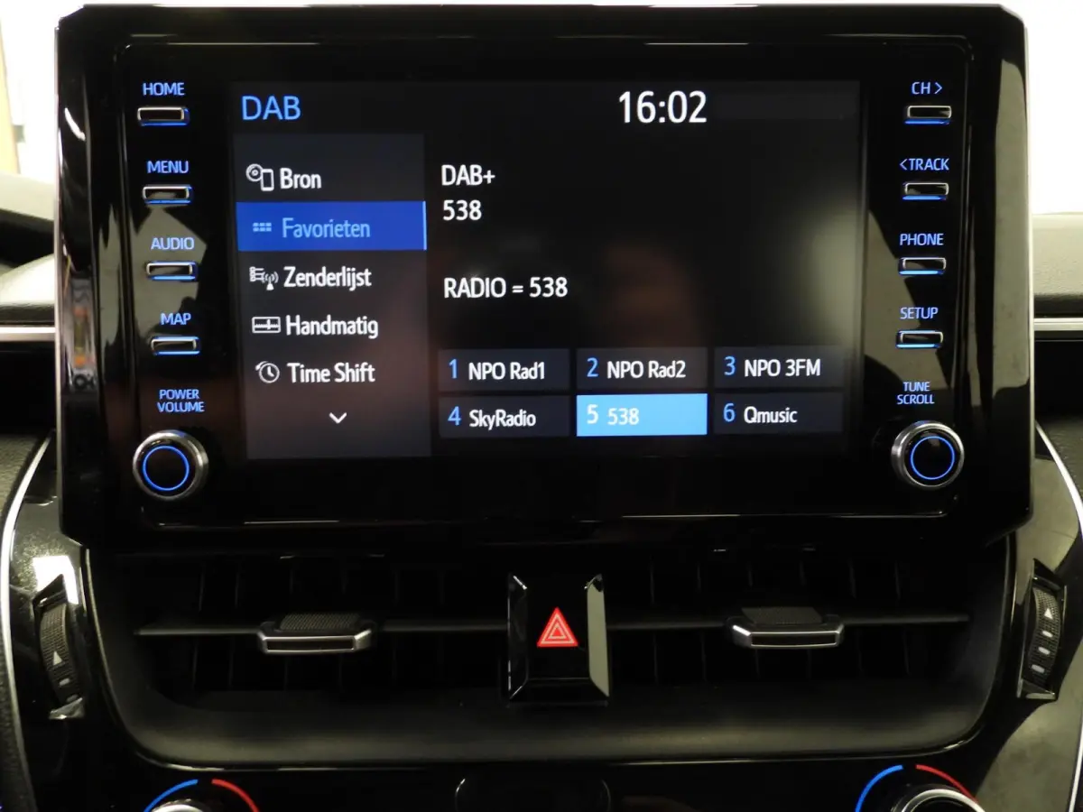 1.8 Hybrid Business NAVI-APP/TREKH./ADAPT.CRUISE/LED/16"LMV!