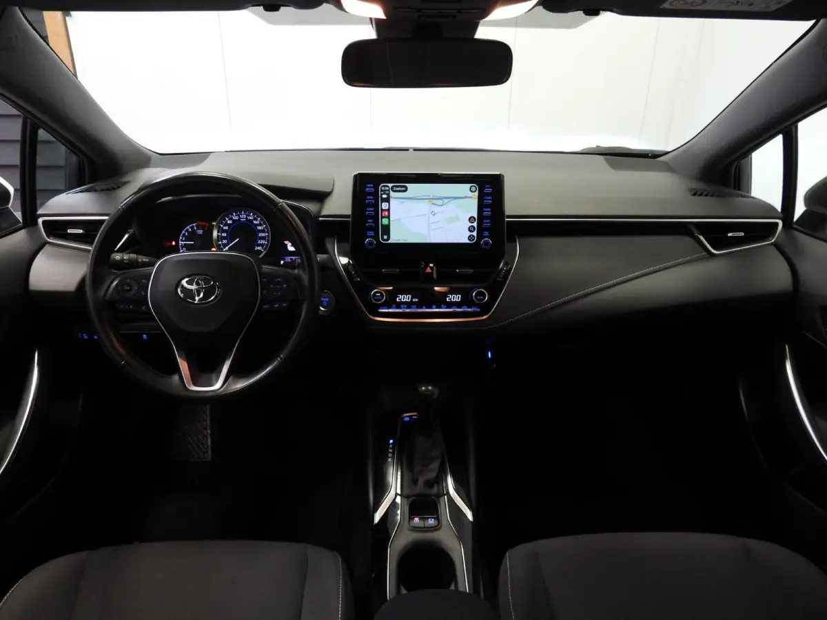 1.8 Hybrid Business NAVI-APP/TREKH./ADAPT.CRUISE/LED/16"LMV!