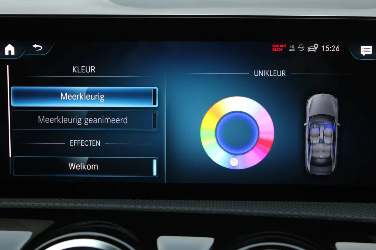 250e AUT8 Premium NIGHT PAKKET LEDER SFEER CARPLAY