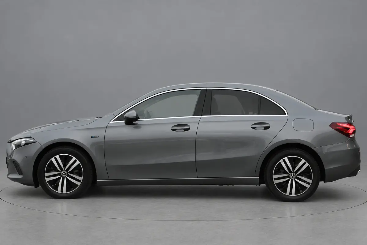 250e AUT8 Premium NIGHT PAKKET LEDER SFEER CARPLAY
