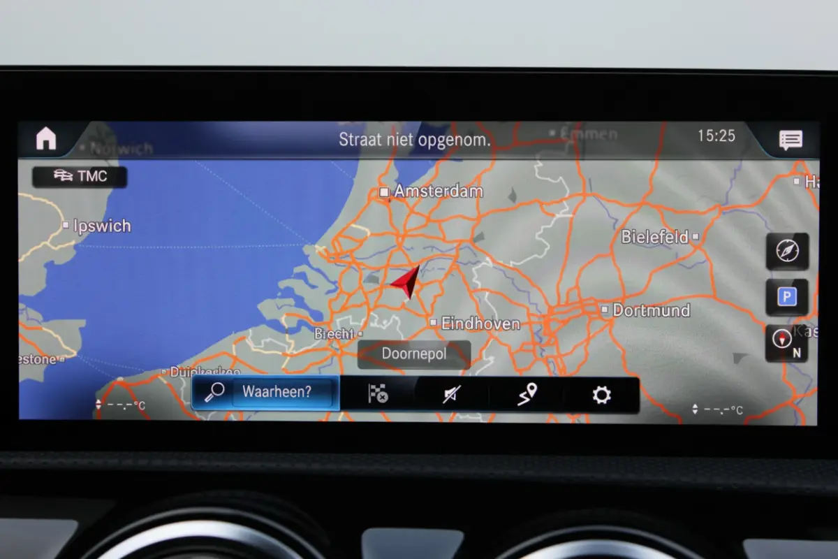 250e AUT8 Premium NIGHT PAKKET LEDER SFEER CARPLAY
