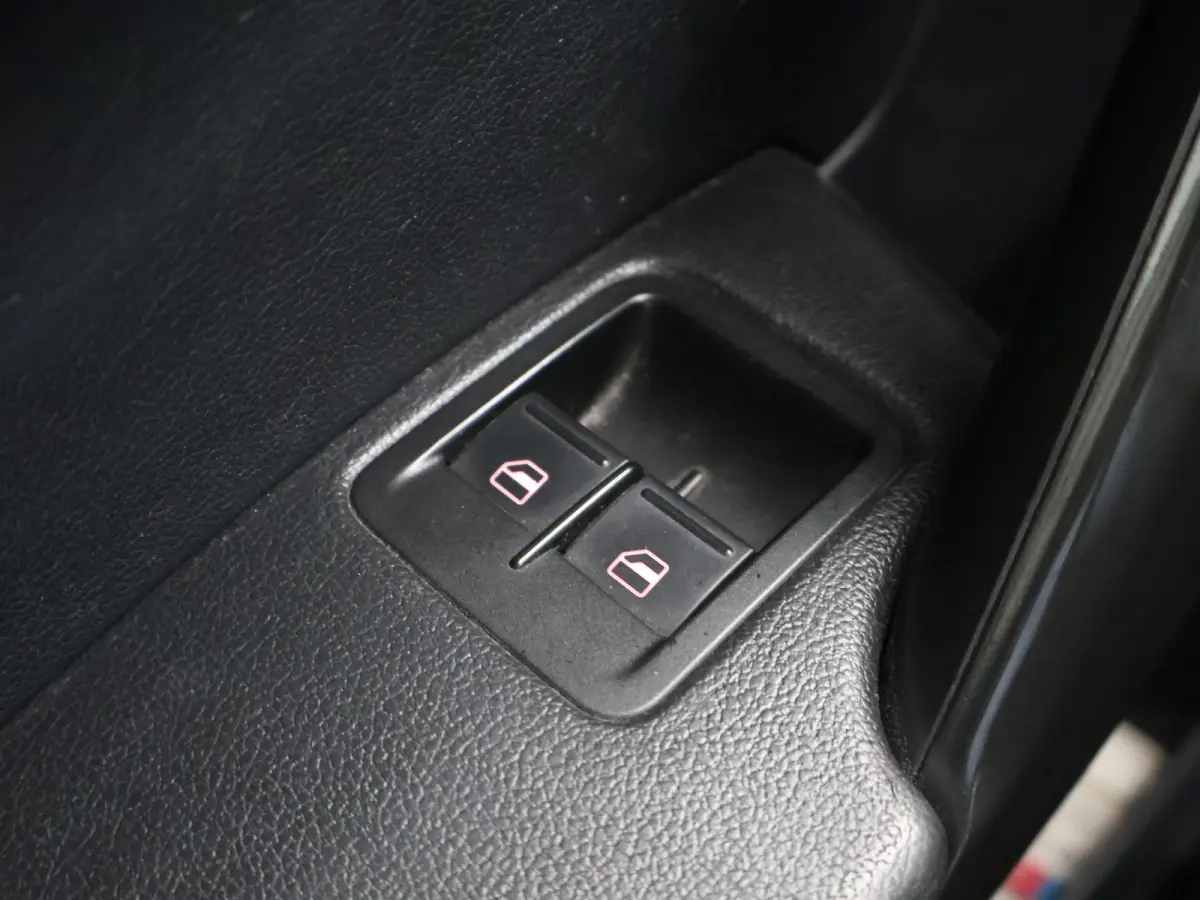 2.0 TDI L1H1 EURO 6 + AIRCO | ORIG. NL | 123.861 KM