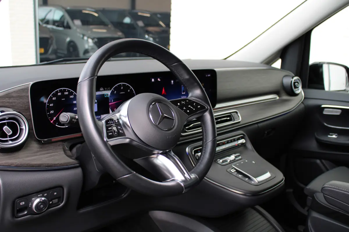 300d / XXL / DC / Edition / 2x Elec Schuifdeur / 360 Camera / Vol Opties / NIEUWSTAAT