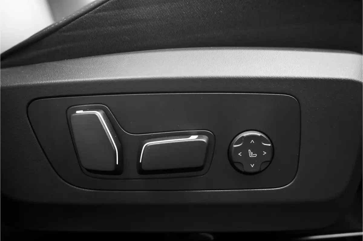 30e xDrive M-Sport Pano Driving Assist Plus 360° HUD H/K
