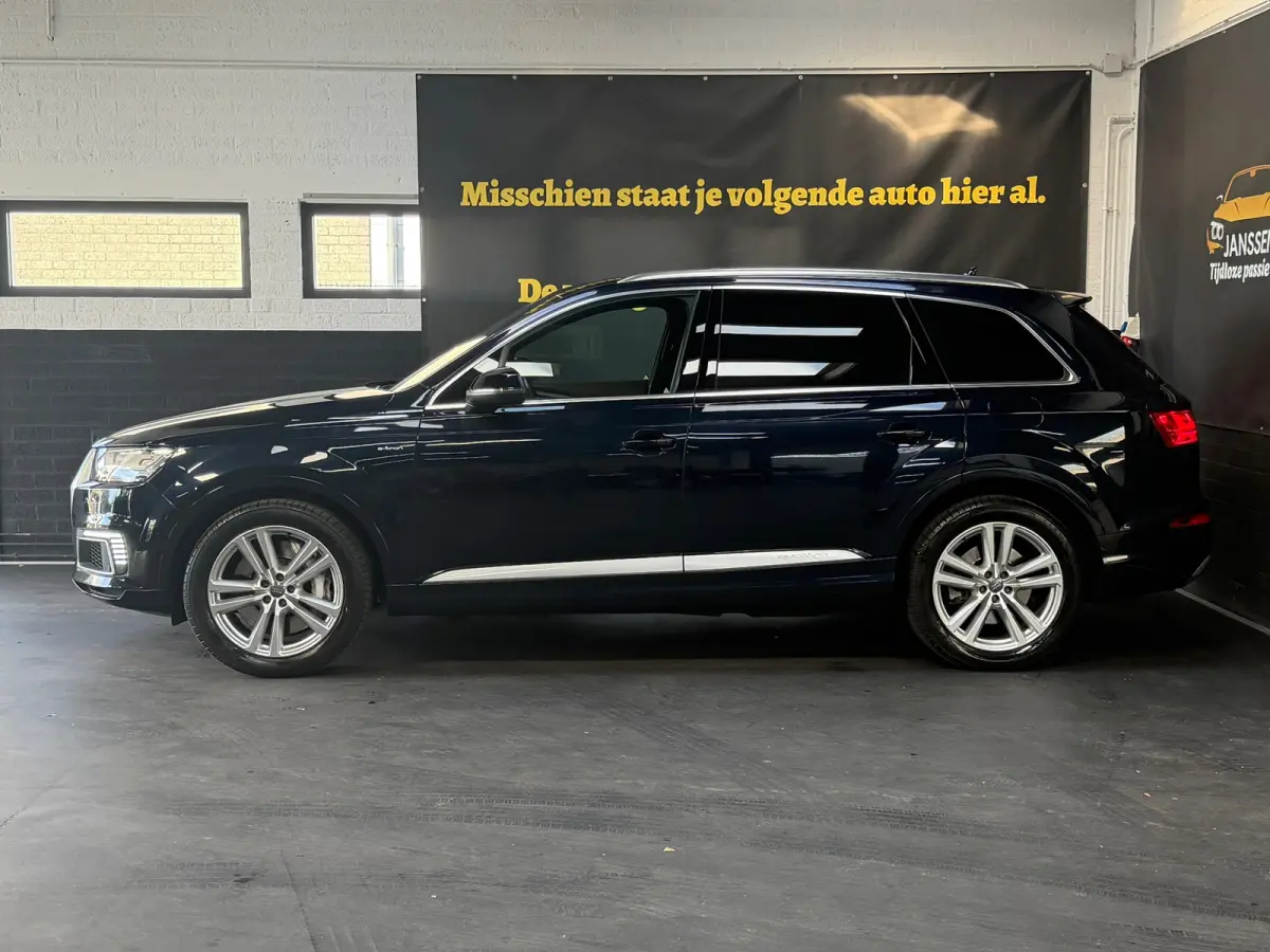 3.0 TDI e-tron quattro Sport | S-line interieur | Leder/alcantara | Camera | DAB | Elktr. stoel | NL Auto | NAP