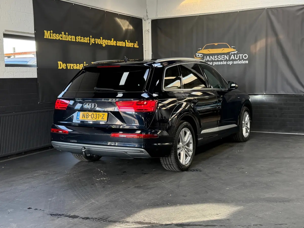 3.0 TDI e-tron quattro Sport | S-line interieur | Leder/alcantara | Camera | DAB | Elktr. stoel | NL Auto | NAP