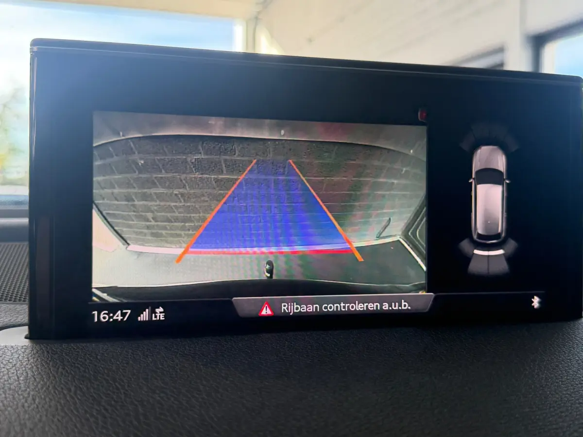3.0 TDI e-tron quattro Sport | S-line interieur | Leder/alcantara | Camera | DAB | Elktr. stoel | NL Auto | NAP