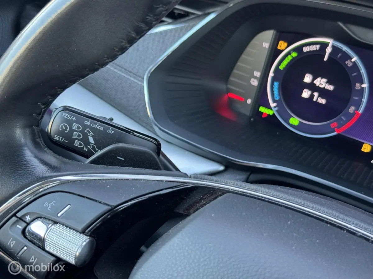 1.4 TSI PHEV Memory, LED, Keyless