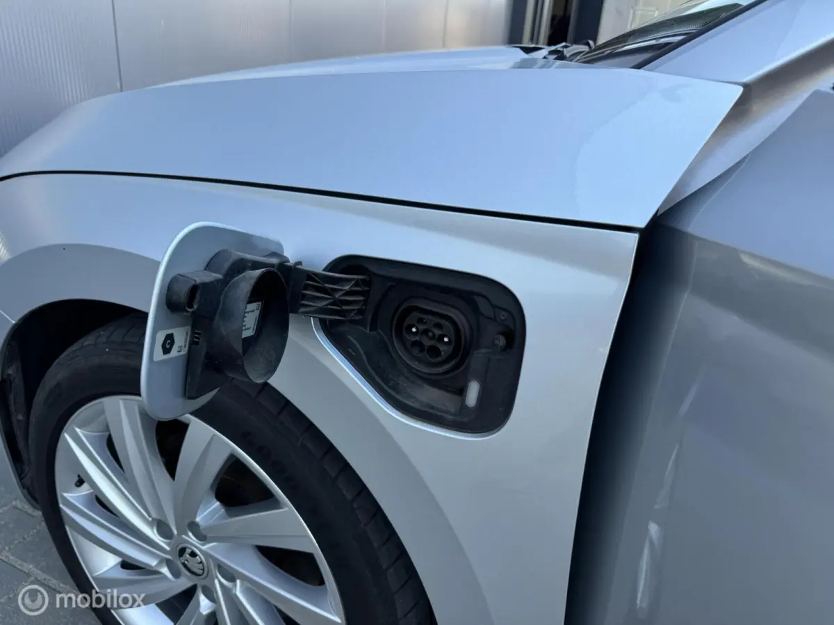 1.4 TSI PHEV Memory, LED, Keyless